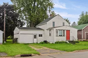 1004 E Main St, Caledonia, MN 55921 - Photo 2