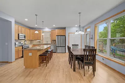 9906 Scott Avenue N, Brooklyn Park, MN 55443 - Photo 4