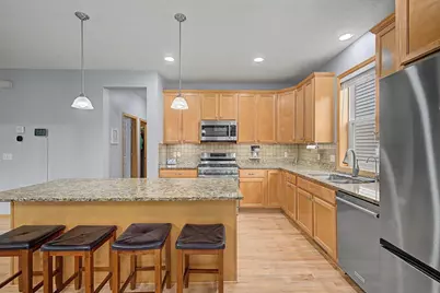 9906 Scott Avenue N, Brooklyn Park, MN 55443 - Photo 6