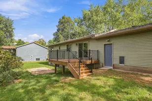 2015 Highview Dr, Sauk Rapids, MN 56379 - Photo 4