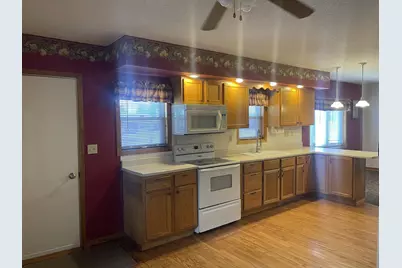 273 E Morgan Street, Tracy, MN 56175 - Photo 2