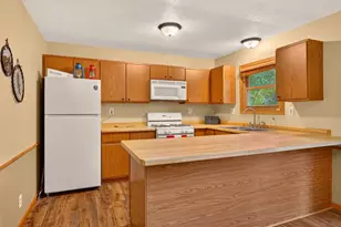 33165 Heather St NW, Cambridge, MN 55008 - Photo 10