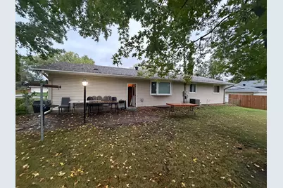 1087 Whitney Drive, Apple Valley, MN 55124 - Photo 6