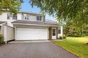 1916 Glenfield Ct, Eagan, MN 55122 - Photo 2