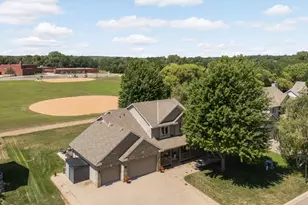 20511 Islandview Cir, Lakeville, MN 55044 - Photo 40