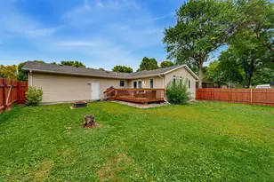 512 Abby Ln, Glencoe, MN 55336 - Photo 2