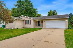 512 Abby Ln, Glencoe, MN 55336 - Photo 1