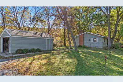 1742 Hillcrest Drive, New Richmond, WI 54017 - Photo 32