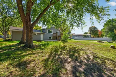 7401 James Avenue N, Brooklyn Park, MN 55444 - Photo 46