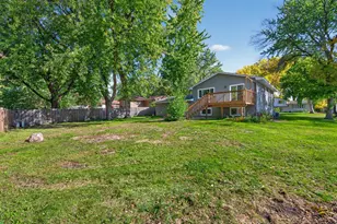7401 James Ave N, Brooklyn Park, MN 55444 - Photo 44