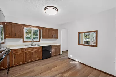 7401 James Avenue N, Brooklyn Park, MN 55444 - Photo 14