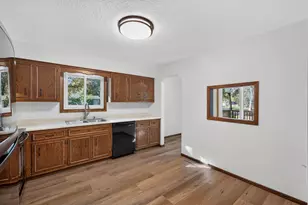 7401 James Ave N, Brooklyn Park, MN 55444 - Photo 14