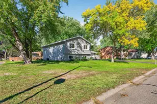 7401 James Ave N, Brooklyn Park, MN 55444 - Photo 42