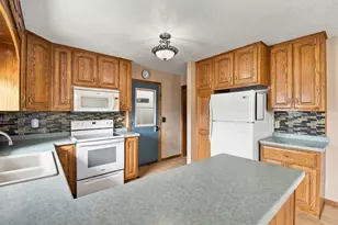 308 SE Oak St, Brownsdale, MN 55918 - Photo 8
