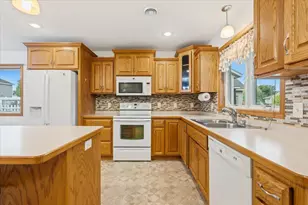 1809 7th St N, Sartell, MN 56377 - Photo 6