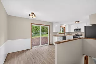 18212 Ginavale Ln, Eden Prairie, MN 55346 - Photo 14