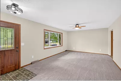 18212 Ginavale Lane, Eden Prairie, MN 55346 - Photo 4