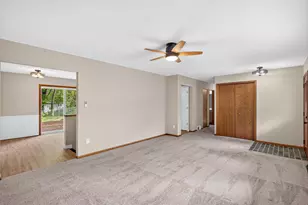 18212 Ginavale Ln, Eden Prairie, MN 55346 - Photo 8
