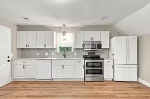 3813 Brunswick Ave S, Saint Louis Park, MN 55416 - Photo 4