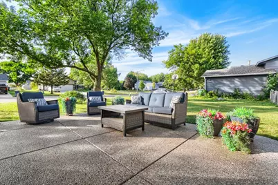 6078 Kalland Drive NE, Albertville, MN 55301 - Photo 2