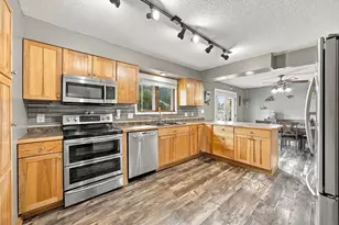 1317 Loring Ave, Detroit Lakes, MN 56501 - Photo 8