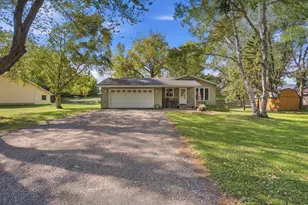 210 Lakeview Dr, Spicer, MN 56288 - Photo 1