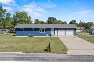 306 W 4th St, Minneota, MN 56264 - Photo 1