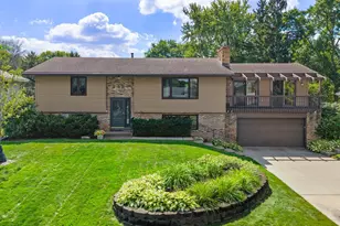 2683 17th Terrace NW, New Brighton, MN 55112 - Photo 4