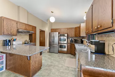 2683 17th Terrace NW, New Brighton, MN 55112 - Photo 6