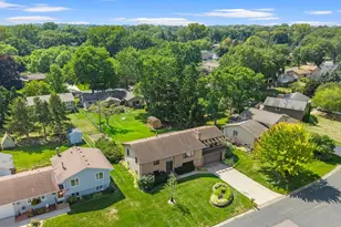 2683 17th Terrace NW, New Brighton, MN 55112 - Photo 2