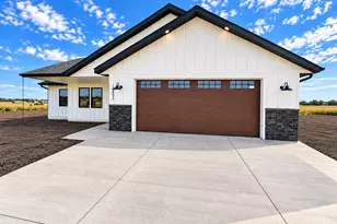 10653 Marty View Cir, Kimball, MN 55353 - Photo 4