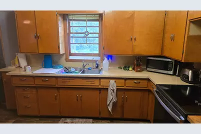 233 N 1st Avenue E, Truman, MN 56088 - Photo 12