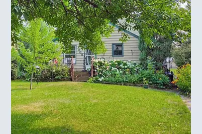 908 Lake Street NE, Warroad, MN 56763 - Photo 2