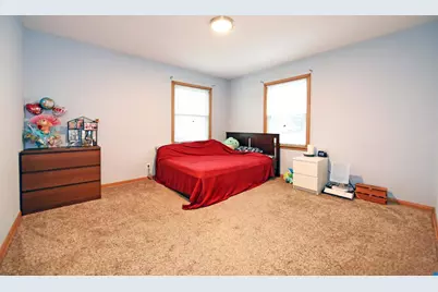 729 Rose Avenue E, Saint Paul, MN 55106 - Photo 14