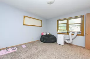 729 Rose Ave E, Saint Paul, MN 55106 - Photo 16