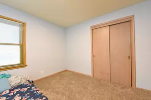 729 Rose Ave E, Saint Paul, MN 55106 - Photo 12
