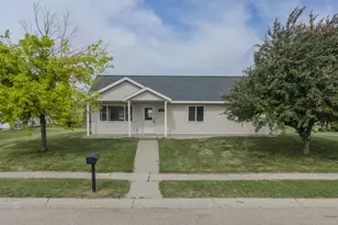 719 22nd St S, Montevideo, MN 56265 - Photo 16