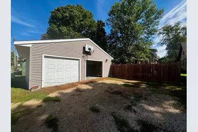 708 S Hiawatha Avenue, Pipestone, MN 56164 - Photo 18