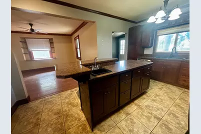 708 S Hiawatha Avenue, Pipestone, MN 56164 - Photo 6