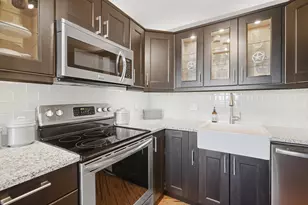 26 10th Street W, Saint Paul, MN 55102 - Photo 4