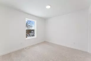 7971 Upper 41st St N, Oakdale, MN 55128 - Photo 14