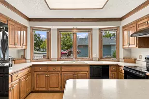 1053 Royal Ct, Shoreview, MN 55126 - Photo 14