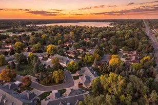 1053 Royal Ct, Shoreview, MN 55126 - Photo 2