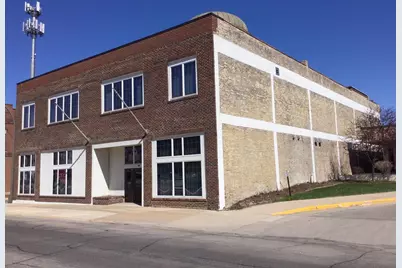 201 E Clark Street, Albert Lea, MN 56007 - Photo 2