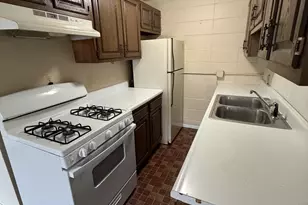 1368 7th St E, Saint Paul, MN 55106 - Photo 2