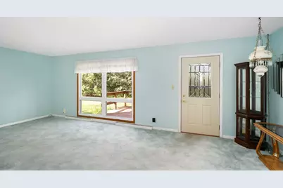 407 Kelly Circle, Duluth, MN 55811 - Photo 2