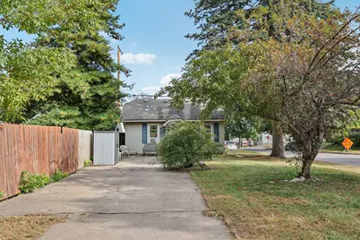 4000 Sheridan Avenue N, Minneapolis, MN 55412 - Photo 6