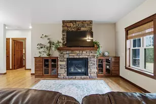 N1833 980th St, Eau Claire, WI 54701 - Photo 2