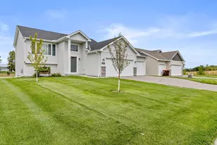 133 Terning Wy, Howard Lake, MN 55349 - Photo 2