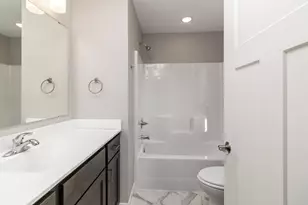 1710 Maple Leaf Ln, Litchfield, MN 55355 - Photo 14